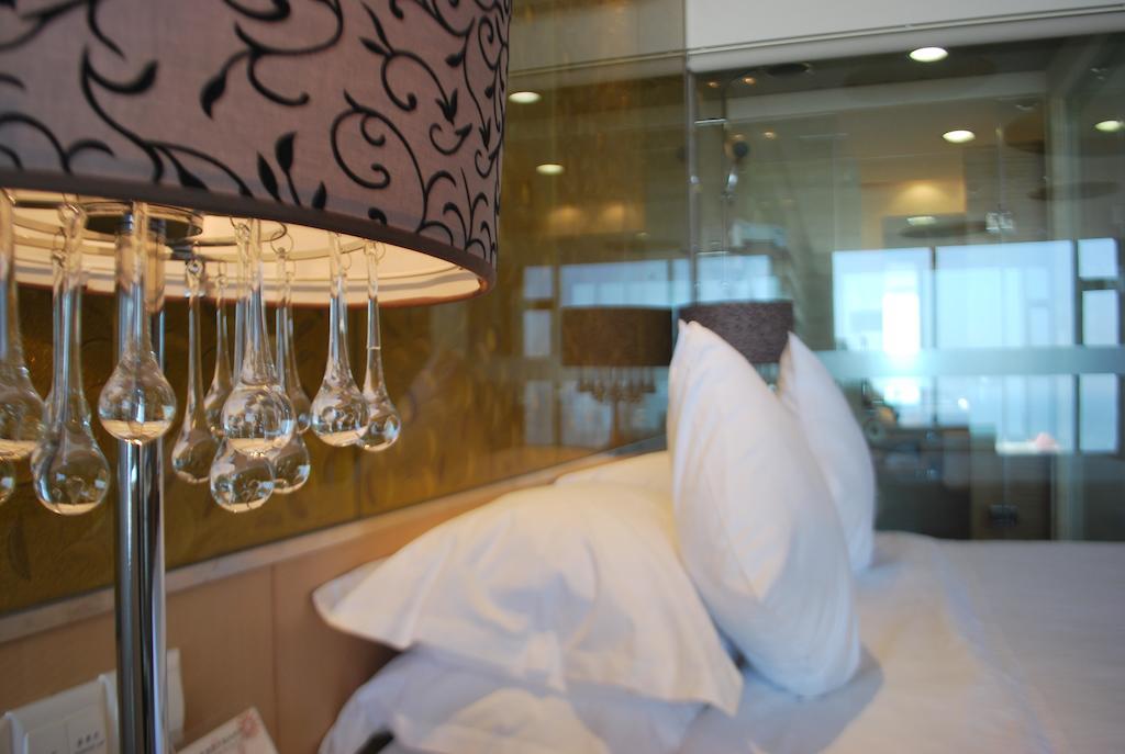 The Center Hotel Weihai Exterior foto