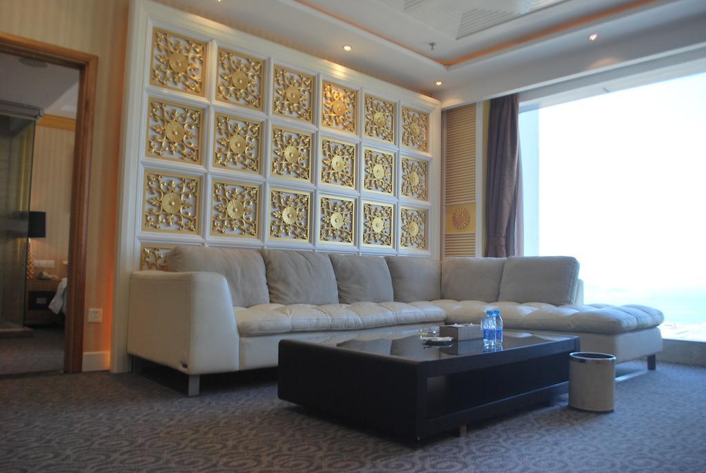 The Center Hotel Weihai Zimmer foto