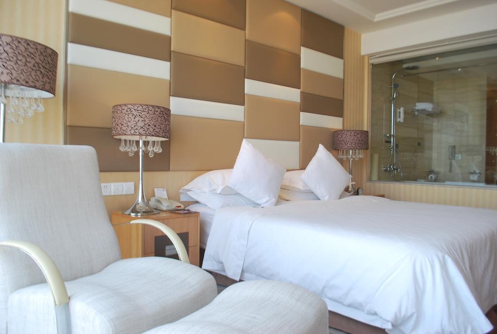 The Center Hotel Weihai Zimmer foto