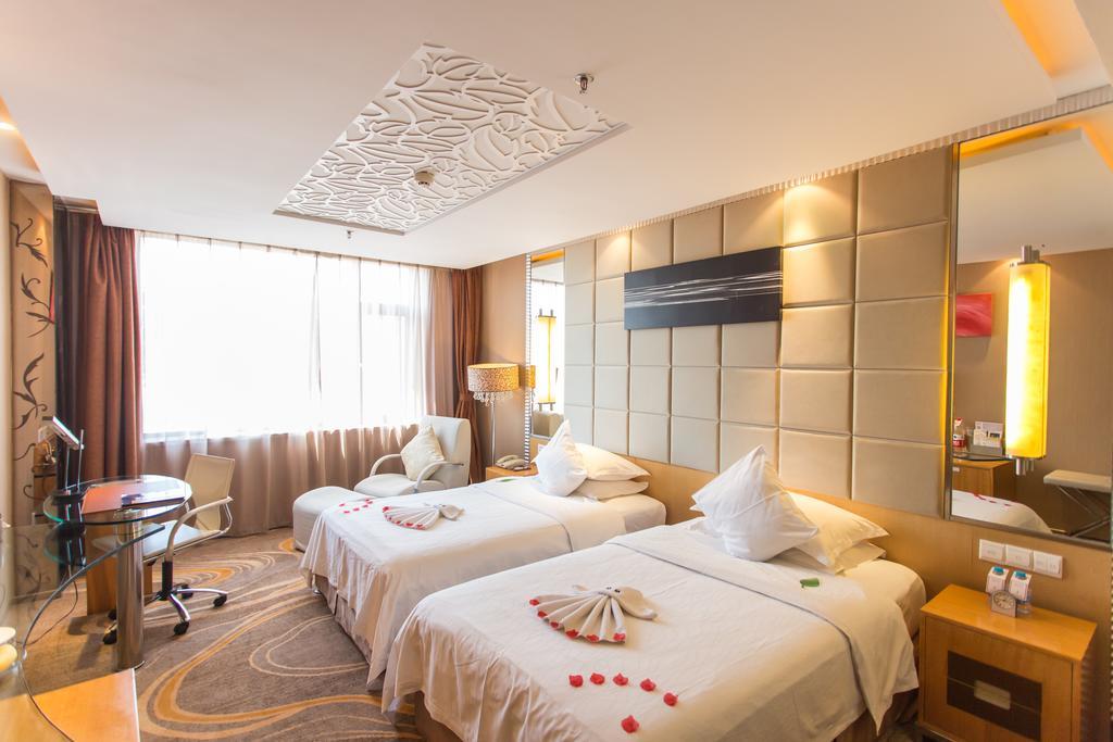 The Center Hotel Weihai Exterior foto