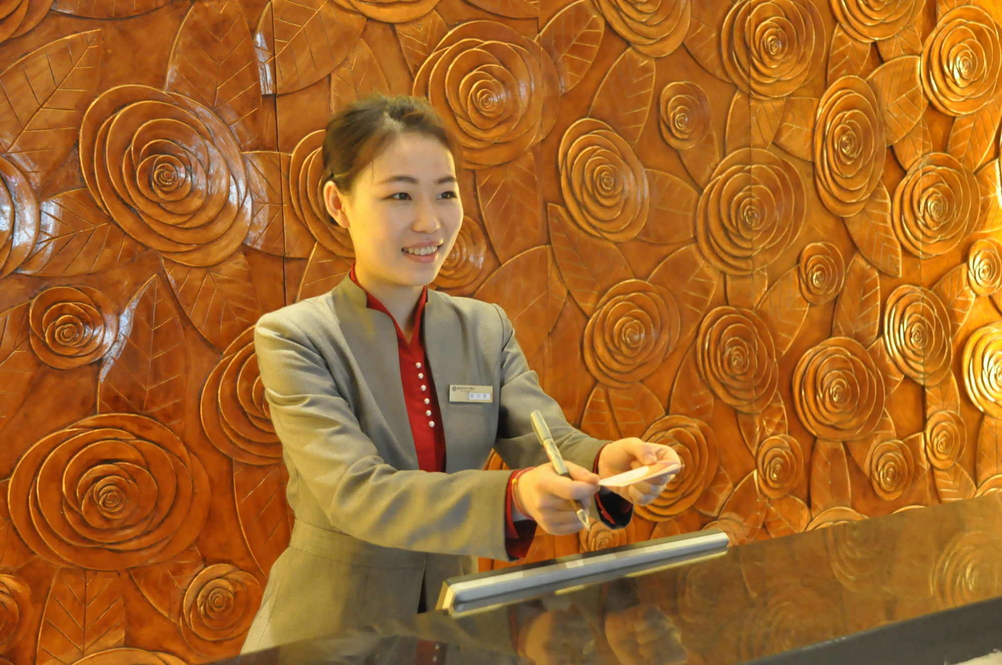The Center Hotel Weihai Exterior foto